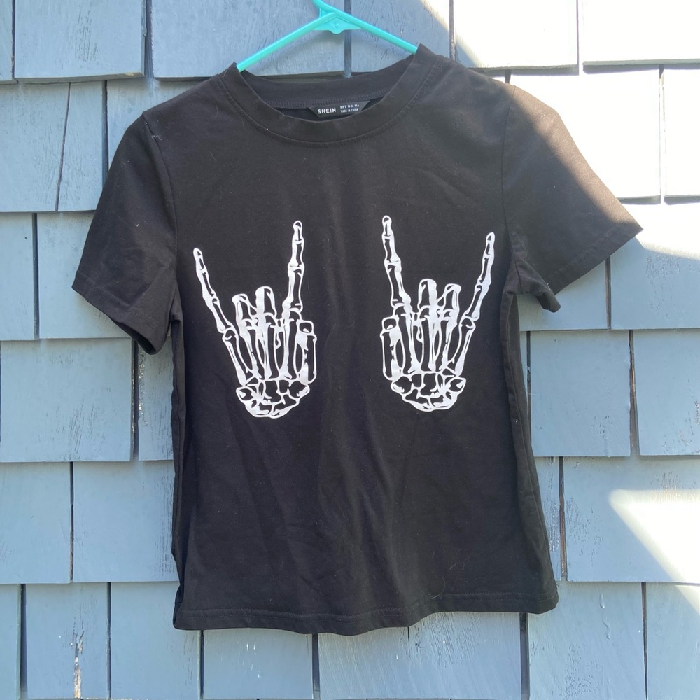Brand new tee